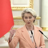 Von der Leyen “Per l’Ucraina serve una pace giusta e duratura” Von der Leyen “Per l’Ucraina serve una pace giusta e duratura”