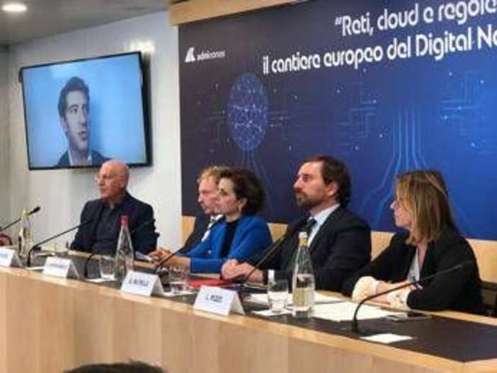 Davanti a sfida Digital Networks Act, l’Italia accelera sul fronte delle reti e del cloud