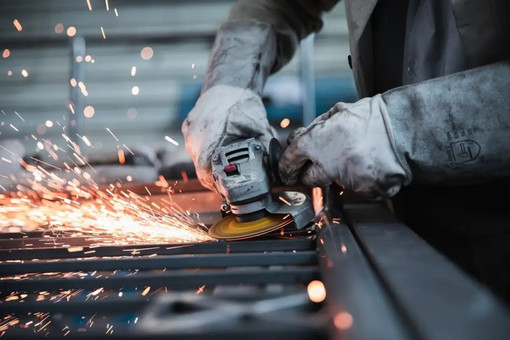 Lavoro ed economia: in Piemonte difficile trovare operai specializzati, meccanici, manutentori Lavoro ed economia: in Piemonte difficile trovare operai specializzati, meccanici, manutentori