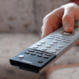 Ascolti tv 23 luglio, Temptation Island da record: vince e vola al 28,4%