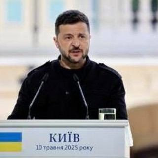 Ucraina, Zelensky: &quot;Pronto missile a lungo raggio, può colpire a 3mila km di distanza&quot;