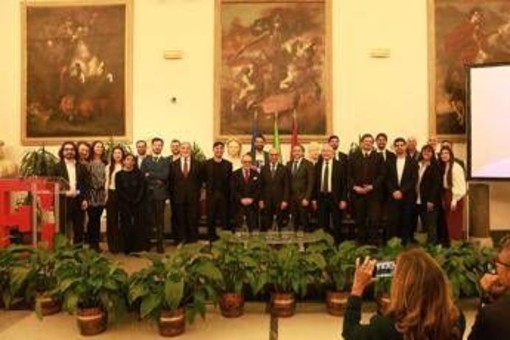 Startup, ecco vincitori '7 idee per cambiare l’Italia': L’Espresso le premia con 280mila euro Startup, ecco vincitori '7 idee per cambiare l’Italia': L’Espresso le premia con 280mila euro