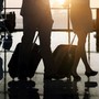 Lasciano il figlio di 10 anni in aeroporto: &quot;Noi partiamo&quot;