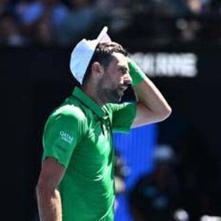Australian Open, Djokovic applaude Musetti dopo ritiro: "Io fortunato, avrebbe vinto lui"