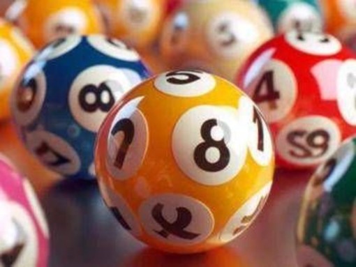 SuperEnalotto, numeri combinazione vincente oggi 8 maggio SuperEnalotto, numeri combinazione vincente oggi 8 maggio