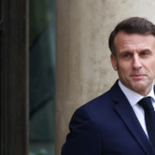 Siria, media: "Esplosioni vicino a hotel dove alloggia Macron a Damasco" Siria, media: "Esplosioni vicino a hotel dove alloggia Macron a Damasco"