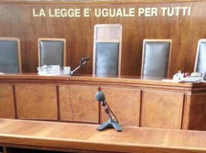 Stupro, ribaltata la sentenza choc di Macerata: 31enne condannato a 3 anni in appello Stupro, ribaltata la sentenza choc di Macerata: 31enne condannato a 3 anni in appello
