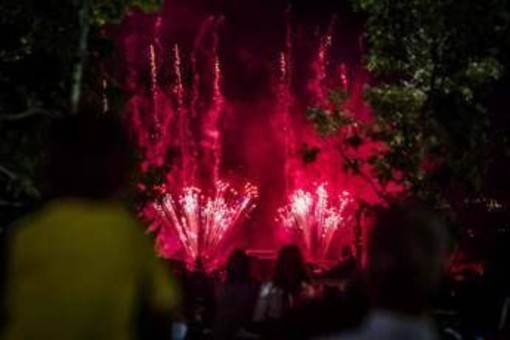 Fuochi d'artificio non fanno dormire una famiglia: "Siamo insonni, non ce la facciamo più"