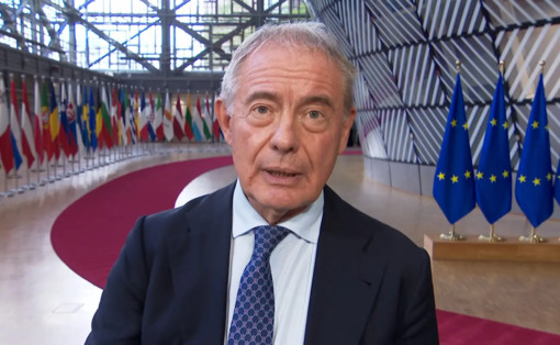 Ue, Urso “Il settore degli elettrodomestici entra nell’agenda delle riforme” Ue, Urso “Il settore degli elettrodomestici entra nell’agenda delle riforme”