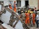 India, 6 morti in crollo edificio a Nuova Delhi: si continua a scavare tra le macerie India, 6 morti in crollo edificio a Nuova Delhi: si continua a scavare tra le macerie