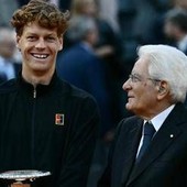 Sinner re di Roma, trionfo davanti a Mattarella. I big della politica esultano