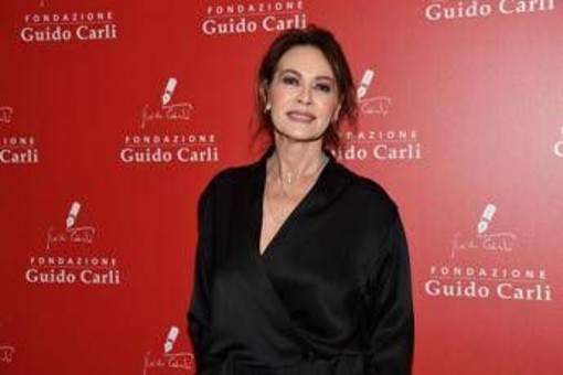 Elena Sofia Ricci: &quot;Io abusata a 12 anni. La separazione? Sono tornata a vivere&quot;