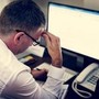 Troppo lavoro cambia il cervello: lo studio