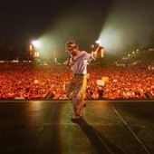 Jovanotti gladiatore col sorriso al Circo Massimo: "Il pessimismo è un lusso che non posso permettermi" Jovanotti gladiatore col sorriso al Circo Massimo: "Il pessimismo è un lusso che non posso permettermi"