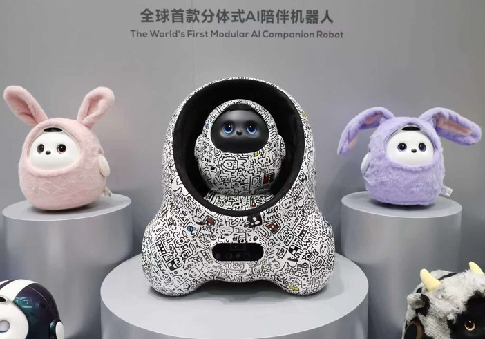 IA e dipendenza emotiva, la Cina vara nuove norme sull’utilizzo dei bot IA e dipendenza emotiva, la Cina vara nuove norme sull’utilizzo dei bot