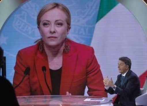 Meloni: "Io furibonda per la campagna di Renzi nelle stazioni? Non è vero"
