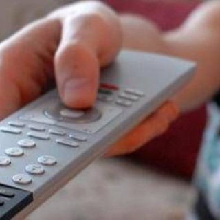Ascolti tv 16 ottobre, La Ricetta della Felicità su Rai1 vince prima serata con 3 milioni di spettatori