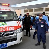 Pakistan, incendio in un ospedale di Islamabad: morti almeno 14 neonati Pakistan, incendio in un ospedale di Islamabad: morti almeno 14 neonati