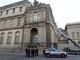 Parigi, colpo clamoroso al Louvre: rubati i gioielli di Napoleone