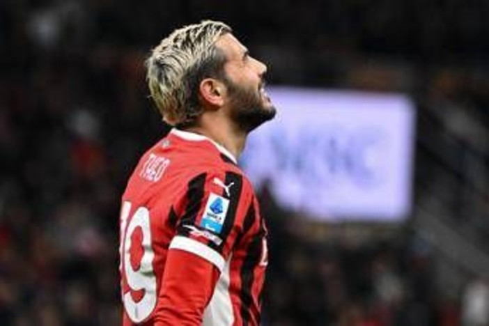 Theo Hernandez, addio al veleno: &quot;Milan senza valori e ambizioni&quot;