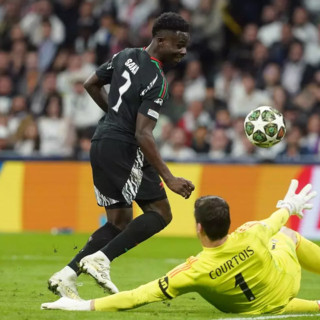 Arsenal in semifinale con il Psg, Real Madrid fuori dalla Champions