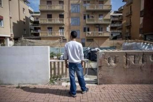 Save the Children: in grandi città 1 minore su 10 vive in aree più fragili col doppio dei tassi di dispersione e abbandono scolastico Save the Children: in grandi città 1 minore su 10 vive in aree più fragili col doppio dei tassi di dispersione e abbandono scolastico
