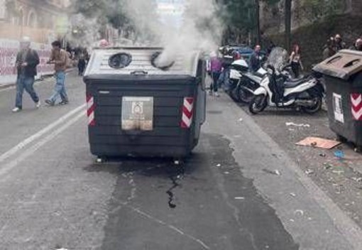 Scontri nei cortei a Roma, il racconto di un poliziotto: "Ci hanno assalito con sassi e molotov in via Claudia"