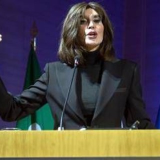 Bernini: "Lingua italiana, filo d'oro che unisce, ecosistema che rappresenta, radici per il futuro" Bernini: "Lingua italiana, filo d'oro che unisce, ecosistema che rappresenta, radici per il futuro"