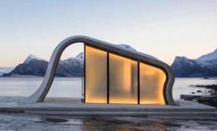 "Norvegia cesso di Paese?" Oslo risponde a Trump con una gallery di toilette spettacolari "Norvegia cesso di Paese?" Oslo risponde a Trump con una gallery di toilette spettacolari