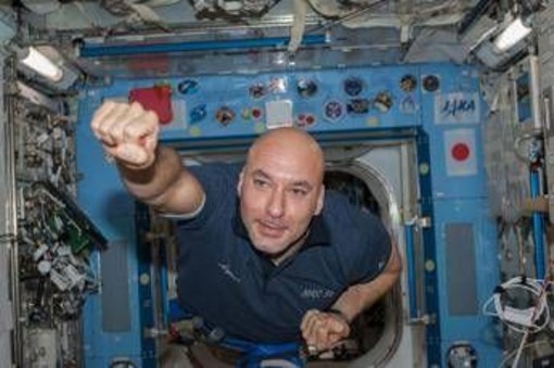 Chi è Luca Parmitano, l'astronauta italiano scelto dalla Nasa per missione Artemis III Chi è Luca Parmitano, l'astronauta italiano scelto dalla Nasa per missione Artemis III