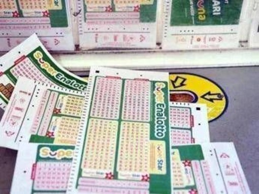 SuperEnalotto, numeri combinazione vincente oggi 3 ottobre