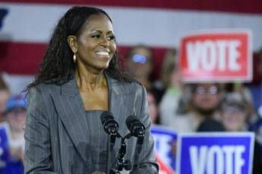 Michelle Obama smentisce le voci di divorzio e spiega l'assenza dagli eventi pubblici