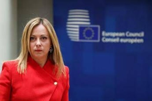Meloni verso Consiglio Ue: &quot;Aumentare pressione su Mosca&quot;. Ma resta il nodo asset russi
