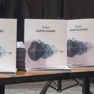 Malattie rare, presentato 'Voci dall'invisibile', il libro di medicina narrativa della scuola Holden Malattie rare, presentato 'Voci dall'invisibile', il libro di medicina narrativa della scuola Holden