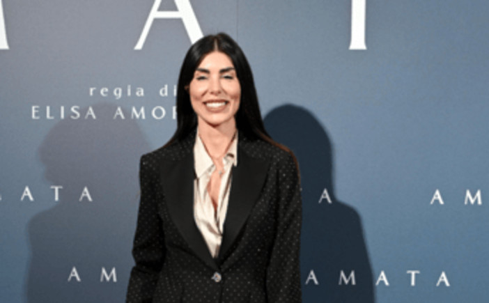 Bianca Atzei ospite a Verissimo, chi è la cantante: l'operazione al cuore e l'aborto Bianca Atzei ospite a Verissimo, chi è la cantante: l'operazione al cuore e l'aborto