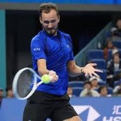 Vienna, Medvedev perde il punto e tira pugni al campo