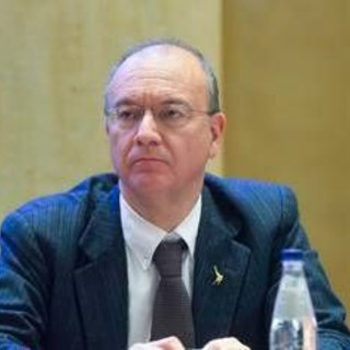 Scuola, Valditara: &quot;Arresto per chi picchia i prof. Educazione sessuale? Solo con ok genitori&quot;