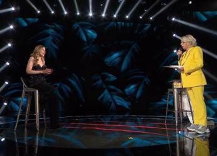 A 'Belve' Fagnani diventa medico, la gag con Maria De Filippi A 'Belve' Fagnani diventa medico, la gag con Maria De Filippi