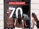 Saldi estivi al via, ribassi in tutta Italia ma il caro-vita frena lo shopping Saldi estivi al via, ribassi in tutta Italia ma il caro-vita frena lo shopping