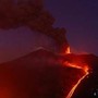 Eruzione Etna, non solo stop ai voli: arriva la stretta per salire sul vulcano Eruzione Etna, non solo stop ai voli: arriva la stretta per salire sul vulcano