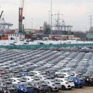 Dazi, Trump: &quot;Sto valutando esenzione temporanea per le auto&quot;