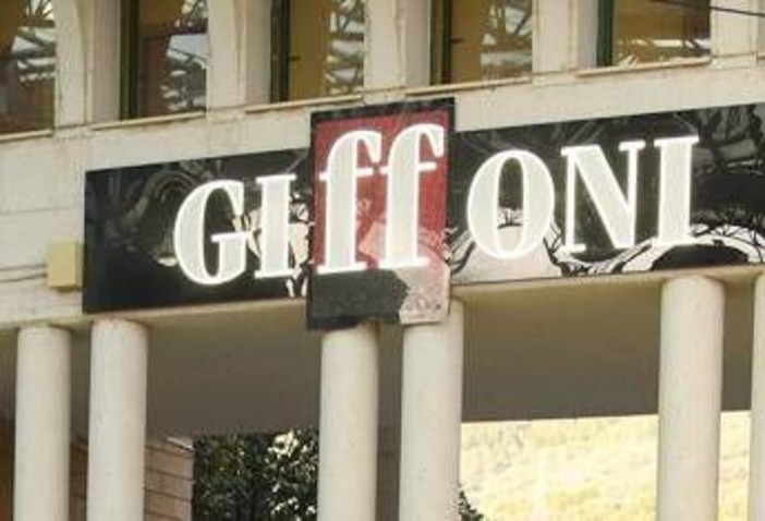 Giffoni Film Festival, blitz della guardia di finanza e sequestro: ipotesi danno erariale per 478mila euro Giffoni Film Festival, blitz della guardia di finanza e sequestro: ipotesi danno erariale per 478mila euro