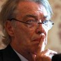 Moratti, segnali di miglioramento: respira da solo, ma quadro resta serio