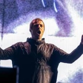 Nuova data del tour degli Oasis a Roma, l'annuncio dei fratelli Gallagher: "Ci vediamo anche il 26 luglio"