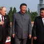 Parata della vittoria a Pechino, Xi accoglie Putin e Kim. Trump: &quot;Cospirate contro Usa&quot;
