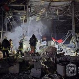 Ucraina, raid russo su Kharkiv: almeno 4 morti. Colpita struttura pediatrica