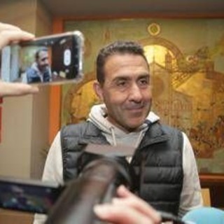 Vannacci: "Inni al Duce in sede FdI a Parma? Non vado a origliare in casa d'altri" Vannacci: "Inni al Duce in sede FdI a Parma? Non vado a origliare in casa d'altri"