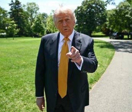 Iran-Usa, Trump frena: "Accordo vicino ma non c'è fretta" Iran-Usa, Trump frena: "Accordo vicino ma non c'è fretta"