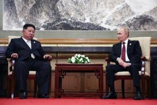 Kim incontra Putin a Pechino, poi 'cancella' le tracce