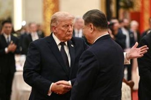 Trump: "La Cina non fornirà armi all'Iran". Teheran apre Hormuz alle navi di Pechino Trump: "La Cina non fornirà armi all'Iran". Teheran apre Hormuz alle navi di Pechino